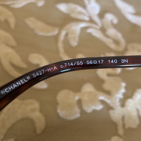 CHANEL sunglasses - Picture 4 of 5